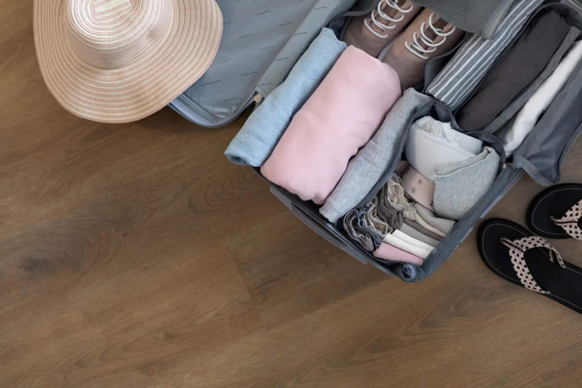 valise bien rangée pour éviter les plis